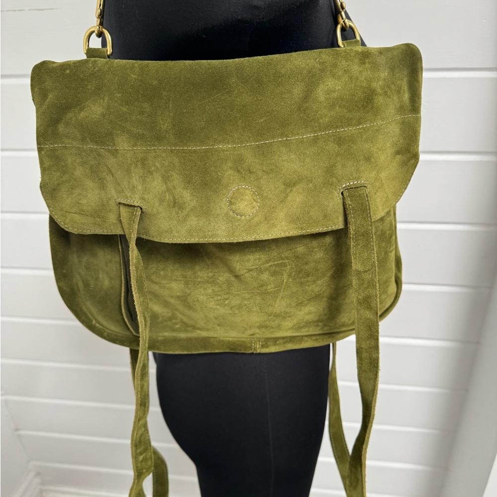 Oliveve green suede leather bag with should and backpack straps